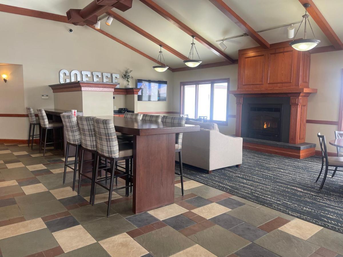 The Patch Lodge Warroad ภายนอก รูปภาพ